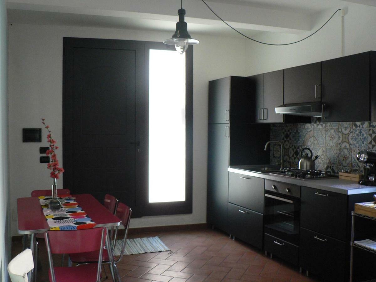 Ferienwohnung La Casa Sulla Vecchia Riva Ferrara Exterior foto